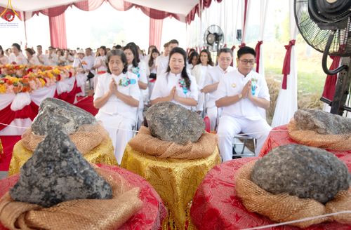 ภาพ No.82112:พิธีกลั่นแผ่นดินเพื่อสร้าง BOROBUDUR INNER PEACE SANCTURY ในวันเสาร์ที่ 3 มิ.ย. พ.ศ.2566 ณ ประเทศอินโดนีเซีย