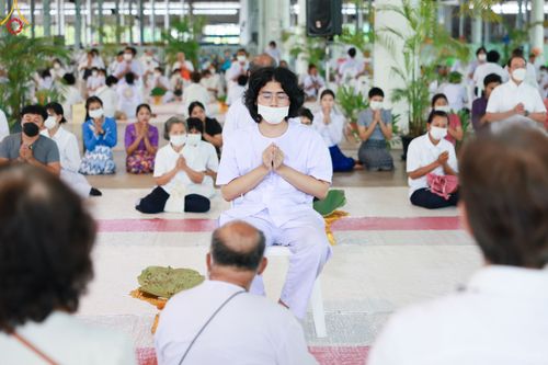 ภาพ No.83542:พิธีตัดปอยผมและปลงผม ในโครงการบรรพชาอุปสมบทหมู่ ธรรมทายาทรุ่นเข้าพรรษา ณ วัดพระธรรมกาย วันอาทิตย์ที่ 16 กรกฎาคม พ.ศ.2566
