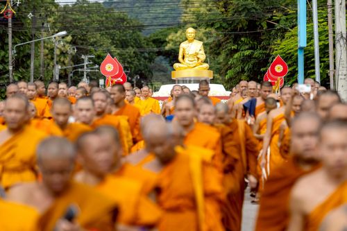 ภาพ No.239211:วันอาทิตย์ที่ 17 สิงหาคม พ.ศ. 2568 พิธีอัญเชิญรูปเหมือนพระมงคลเทพมุนี (สด จันทสโร) ณ ศาลากลางจังหวัดเลย ถึงลานพญานาค สวนสาธารณะกุดป่อง อ.เมือง จ.เลย