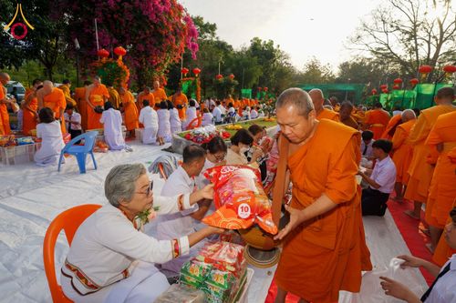 ภาพ No.206798:พิธีตักบาตรพระ 1,000 รูป ปืที่ 7 วันอาทิตย์ที่ 9 กุมภาพันธ์ พ.ศ. 2568 ณ วัดห้วยตองสัก อำเภอจอมทอง จังหวัดเชียงใหม่