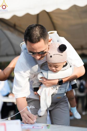 ภาพ No.193901:วัดพระธรรมกาย จัดงานวันเด็กแห่งชาติ ประจำปี พ.ศ.2568 ออกร้านอาหาร 200 ร้าน มอบของขวัญหลายหมื่นชิ้น วันที่ 12 มกราคม พ.ศ. 2568 วัดพระธรรมกาย อ.คลองหลวง จ.ปทุมธานี