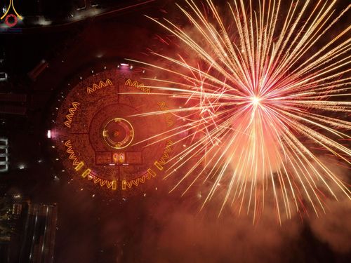 ภาพ No.200642:พิธีจุดประทีปถวายเป็นพุทธบูชา และบูชาธรรมมหาปูชนียาจารย์ ณ อนุสรณ์สถานบางปลา วัดบางปลา อำเภอบางเลน จังหวัดนครปฐม ในโครงการธรรมยาตรา กตัญญูบูชา มหาปูชนียาจารย์ พระมงคลเทพมุนี(สด จนฺทสโร) พระผู้ปราบมาร อนุสรณ์สถาน 7 แห่ง ปีที่ 13 วันที่ 23 มกราคม พ.ศ. 2568