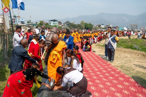 ภาพ No.132076:พิธีต้อนรับ พระ-สามเณร ธรรมยาตรา ในโครงการบรรพชา 1,250 รูป ณ แดนประสูติ สวนลุมพินี ประเทศเนปาล วันที่ 16-17 มีนาคม พ.ศ. 2567