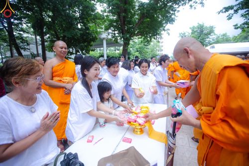 ภาพ No.145598:พิธีอธิษฐานพรรษาของคณะสงฆ์วัดพระธรรมกาย ณ อุโบสถพระไตรปิฎก วัดพระธรรมกาย วันอาทิตย์ที่ 21 กรกฎาคม พ.ศ. 2567