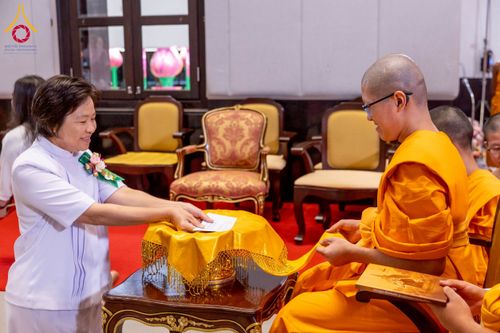 ภาพ No.231280:วันพฤหัสบดีที่ 3 กรกฏาคม พ.ศ. 2568 พิธีมุทิตาสักการะพระภิกษุนาคหลวง พระมหาพนาวัฒน์ ธมฺมนฺตคามี (จันทร์เผือก) เปรียญธรรม ๙ ประโยค ณ วัดพระธรรมกาย ปทุมธานี