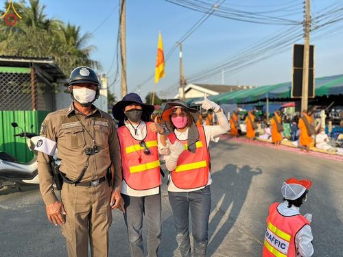 ภาพ No.108690:V.6 บุญเข้า การเตรียมงาน เก็บงาน การรับบุญของเจ้าหน้าที่หน่วยงานต่างๆ เพื่อโครงการธรรมยาตรา กตัญญูบูชามหาปูชนียาจารย์ พระมงคลเทพมุนี (สด จนฺทสโร) พระผู้ปราบมาร อนุสรณ์สถาน 7 แห่ง ปีที่ 12 ระหว่างวันที่ 2 - 31 มกราคม พ.ศ.2567