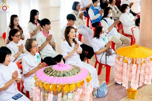 ภาพ No.200530:พิธีทอดผ้าป่าทำนุบำรุงศาสนสถาน ณ วัดรางกำหยาด ตำบลบางภาษี อำเภอบางเลน จังหวัดนครปฐม ในโครงการธรรมยาตรา กตัญญูบูชา มหาปูชนียาจารย์ พระมงคลเทพมุนี(สด จนฺทสโร) พระผู้ปราบมาร อนุสรณ์สถาน 7 แห่ง ปีที่ 13 วันที่ 22 มกราคม พ.ศ. 2568