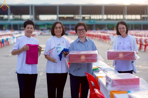 ภาพ No.219110:วันที่ 19-21 เมษายน พ.ศ. 2568 การเตรียมงานในลานธรรม , วิหารคด เพื่องานวันคุ้มครองโลก 22 เมษายน พ.ศ. 2568