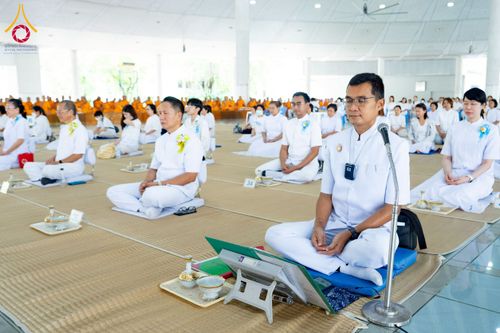 ภาพ No.226564:วันที่ 26 พฤษภาคม พ.ศ. 2568 พิธีบุพเปตพลี ครั้งที่ 164 ร่วมอุทิศบุญแด่หมู่ญาติที่ล่วงลับไปแล้ว และสืบทอดอายุพระพุทธศาสนา ณ หอฉันคุณยายอาจารย์ฯ วัดพระธรรมกาย