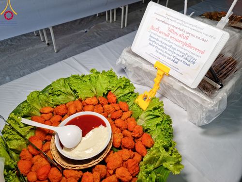 ภาพ No.108125:พิธีถวายภัตตาหารเป็นสังฆทาน แด่คณะพระธรรมยาตราฯ ในโครงการธรรมยาตรากตัญญูบูชา มหาปูชนียาจารย์ พระมงคลเทพมุนี(สด จนฺทสโร) พระผู้ปราบมาร อนุสรณ์สถาน 7 แห่ง ปีที่ 12 วันที่ 8 มกราคม พ.ศ. 2567 ณ อนุสรณ์สถานมหาวิหารพระมงคลเทพมุนี (โลตัสแลนด์) อ.สองพี่น้อง จ.สุ