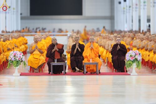 ภาพ No.159195:พิธีบูชาข้าวพระ ในวันอาทิตย์ต้นเดือน วันที่ 6 ตุลาคม พ.ศ. 2567 ณ สภาธรรมกายสากล วัดพระธรรมกาย