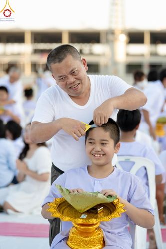 ภาพ No.132685:พิธีปลงผมยุวธรรมทายาท รุ่นที่ 32 มัชฌิมธรรมทายาท รุ่นที่ 28 ณ ลานธรรม วัดพระธรรมกาย วันเสาร์ที่ 30 มีนาคม พ.ศ. 2567
