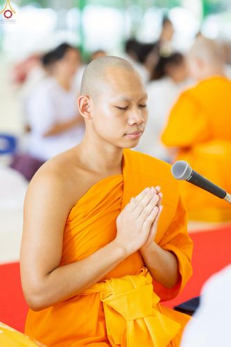 ภาพ No.227736:วันเสาร์ที่ 31 พฤษภาคม พ.ศ.2568 พิธีถวายผ้าไตรแด่สามเณรผู้เข้ารับการอุปสมบท , พิธีอุปสมบทสามเณรเตรียม DCI วัดพระธรรมกาย จ.ปทุมธานี