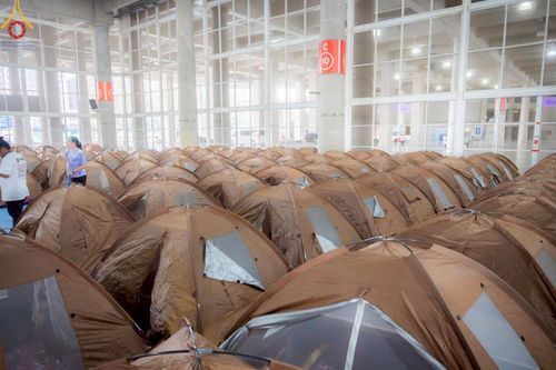 ภาพ No.218302:วันที่ 12-18 เมษายน พ.ศ. 2568 พระภิกษุและเจ้าหน้าที่อาสาสมัคร เตรียมพื้นที่ต้อนรับพักค้างพระสังฆาธิการ เนื่องในงานวันคุ้มครองโลก 22 เมษายน พ.ศ. 2568