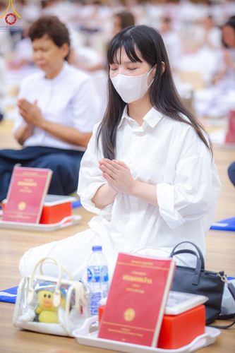 ภาพ No.138837:พิธีถวายกองทุนสนับสนุน การสร้างพระไตรปิฎกฉบับธรรมชัย และอนุรักษ์คัมภีร์ใบลาน น้อมบูชาธรรมหลวงพ่อธัมมชโย 80 ปี ณ ห้องแก้วสารพัดนึก 2 วัดพระธรรมกาย วันเสาร์ที่ 1 มิถุนายน พศ. 2567