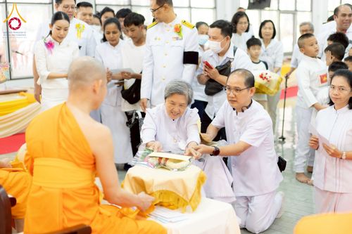 ภาพ No.276724:วันเสาร์ที่ 6 ธันวาคม พ.ศ. 2568 พิธีมุทิตาสักการะ เนื่องในโอกาสที่พระเดชพระคุณพระพรหมดิลก เจ้าอาวาสวัดสามพระยา วรวิหาร เมตตาเป็นประธานในพิธีตั้งฐานานุกรมใน พระราชวิเทศวชิรเวที (บัณฑิต วรปญฺโญ) ผู้ช่วยเจ้าอาวาสวัดพระธรรมกาย (ไวโรจน์ วิโรจโน) ผู้ช่วยเจ้าอา