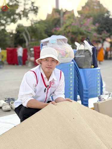 ภาพ No.204055:V.52 สารพัดV สารพัดดี ที่วัดสองพี่น้อง ในโครงการธรรมยาตรา กตัญญูบูชา มหาปูชนียาจารย์ พระมงคลเทพมุนี(สด จนฺทสโร) พระผู้ปราบมาร อนุสรณ์สถาน 7 แห่ง ปีที่ 13 ระหว่างวันที่ 2-31 มกราคม พ.ศ. 2568