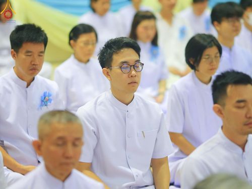 ภาพ No.154308:พิธีบูชาครูผู้ค้นพบวิชชาธรรมกาย ณ สภาธรรมกายสากล วัดพระธรรมกาย วันอังคารที่ 17 กันยายน พ.ศ. 2567