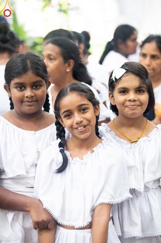 ภาพ No.140720:PhotoStory มหาศรัทธา ธรรมยาตราศรีลังกา EP.4 โครงการสยาม-ลังกา ธรรมยาตรา ฉลองเทศกาลวิสาขบูชาแห่งชาติ ศรีลังกา  บูชาธรรม 80 ปีหลวงพ่อธัมมชโย เส้นทางจาก เมืองดัมบูลลา ไปยัง เมืองมาตะเล  ตั้งแต่วันที่ 17-20 พฤษภาคม พ.ศ. 2567