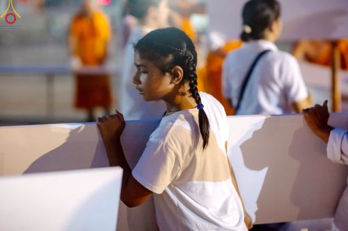 ภาพ No.218492:วันที่ 15 - 18 เมษายน พ.ศ. 2568 การเตรียมภาชนะสำหรับถวายภัตตาหาร , การจัดโต๊ะเก้าอี้ในลานธรรม , การแพ็คพัสดุงานต้อนรับ เพื่องานวันคุ้มครองโลก 22 เมษายน พ.ศ.2568 วัดพระธรรมกาย