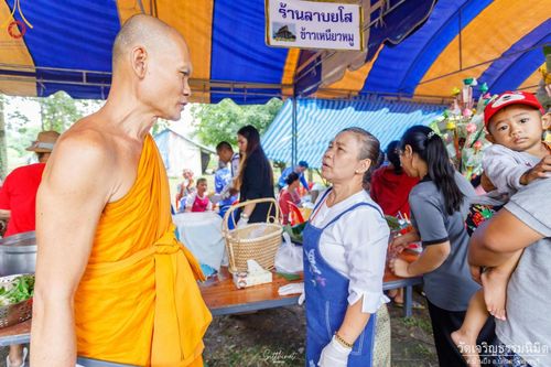 ภาพ No.166282:พิธีทอดกฐิน ณ วัดเจริญธรรมนิมิตร จ.ราชบุรี ในโครงการกฐินสามัคคีทั่วไทย 30,000 วัด บูชาธรรม 80 ปี หลวงพ่อธัมมชโย โดยคณะศิษยานุศิษย์วัดพระธรรมกาย วันที่ 20 ตุลาคม พ.ศ. 2567