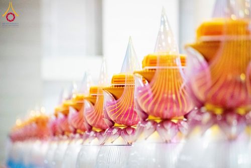 ภาพ No.134340:พิธีทอดผ้าป่าสมทบ มหาสังฆทาน 10,000 วัด ทั่วไทย วันอาทิตย์ต้นเดือนที่ 7 เมษายน พ.ศ.2567 ณ ห้องแก้วสารพัดนึก 1 สภาธรรมกายสากล  วัดพระธรรมกาย จ.ปทุมธานี