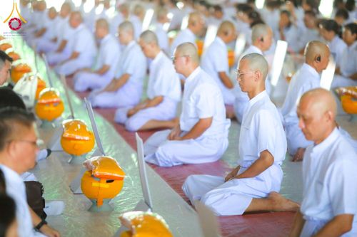 ภาพ No.144122:พิธีบรรพชาอุปสมบทหมู่ พระธรรมทายาทนานาชาติ(ภาษาจีน) รุ่น 19 ณ วัดพระธรรมกาย จ.ปทุมธานี วันเสาร์ที่ 13 กรกฎาคม พ.ศ. 2567