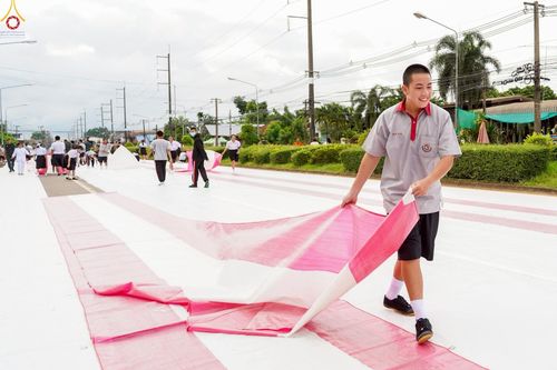 ภาพ No.229887:วันพฤหัสบดีที่ 26 มิถุนายน พ.ศ. 2568 พิธีตักบาตรพระ 1,165 รูป ฉลองก่อตั้งเมืองวานรนิวาส ครบรอบ 164 ปี ณ ถนนวานรนิวาส-อากาศอำนวย อ.วานรนิวาส จ.สกลนคร