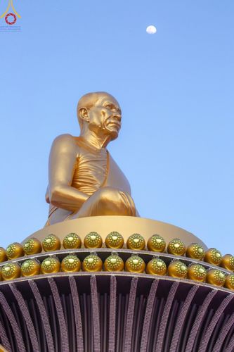 ภาพ No.192680:พิธีจุดประทีปถวายเป็นพุทธบูชา และบูชาธรรมมหาปูชนียาจารย์ ณ อนุสรณ์สถานคลองบางนางแท่น อ.สามพราน จ.นครปฐม ในโครงการธรรมยาตรา กตัญญูบูชา มหาปูชนียาจารย์ พระมงคลเทพมุนี(สด จนฺทสโร) พระผู้ปราบมาร อนุสรณ์สถาน 7 แห่ง ปีที่ 13 วันที่ 10 มกราคม พ.ศ. 2568