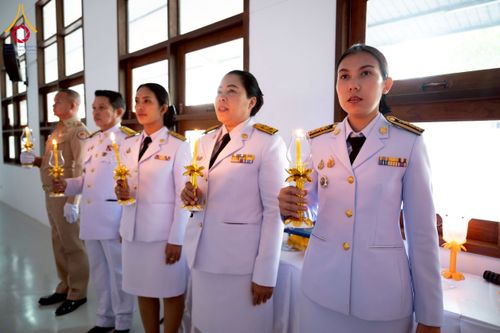 ภาพ No.237766:พิธีถวายเครื่องราชสักการะและวางพานพุ่ม และพิธีจุดเทียนถวายพระพรชัยมงคล เนื่องในโอกาสวันเฉลิมพระชนมพรรษา สมเด็จพระนางเจ้าสิริกิติ์ พระบรมราชินีนาถ พระบรมราชชนนีพันปีหลวง วันอังคารที่ 12 สิงหาคม พ.ศ. 2568  ณ อาคารปลูกศรัทธา 2 วัดพระธรรมกาย