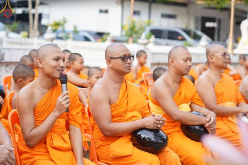 ภาพ No.61106:สามเณรออกบิณฑบาต และกิจกรรมอบรมสามเณร ในโครงการบรรพชาสามเณรฟื้นฟู พระพุทธศาสนาทั่วไทย ณ ศูนย์อบรมที่พักสงฆ์บ้านร่มเย็น จ.นราธิวาส วันที่ 2-15 เมษายน พ.ศ. 2567