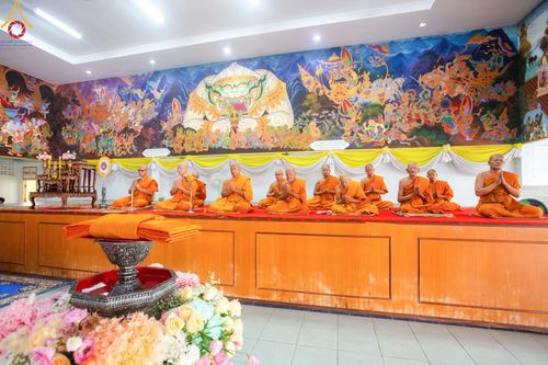 ภาพ No.162765:โครงการกฐินสามัคคีทั่วไทย 30,000 วัด บูชาธรรม 80 ปี หลวงพ่อธัมมชโย โดย คณะศิษยานุศิษย์วัดพระธรรมกาย ณ วัดโบสถ์บน จ.นนทบุรี วันที่ 19 ตุลาคม พ.ศ. 2567