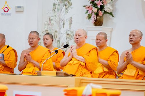 ภาพ No.274297:วันอาทิตย์ที่ 26 ตุลาคม พ.ศ. 2568  พิธีทอดกฐินธรรมชัย สร้างทุกสิ่ง ณ วัดพระธรรมกายออเรกอน ประเทศสหรัฐอเมริกา