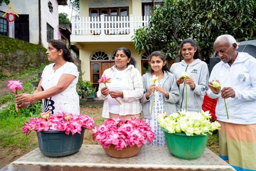 ภาพ No.226286:วันที่ 7-10 พฤษภาคม พ.ศ. 2568 โครงการเดินธรรมยาตรา สยาม-ลังกา ธรรมยาตรา ฉลองเทศกาลวิสาขบูชาแห่งชาติ ศรีลังกา บูชาธรรม 81 ปี หลวงพ่อธัมมชโย เมืองนูวราอิลิยา ประเทศศรีลังกา