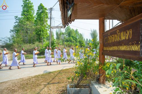 ภาพ No.63038:Photo Story  มหัศจรรย์วัดดงดินแดง Episode 2 โครงการบรรพชาอุปสมบทหมู่ ฟื้นฟูพระพุทธศาสนาทั่วไทย ณ วัดดงดินแดง อ.อมก๋อย จ.เชียงใหม่ วันที่ 3 เมษายน พ.ศ. 2567