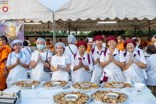 ภาพ No.116318:พิธีถวายภัตตาหารเป็นสังฆทาน แด่คณะพระธรรมยาตรา ปีที่ 12 วันที่ 21 มกราคม พ.ศ. 2567 ณ วัดโบสถ์(บน) บางคูเวียง จ.นนทบุรี