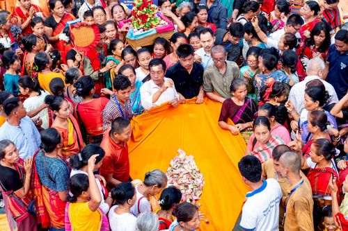 ภาพ No.257543:วันที่ 17 ตุลาคม พ.ศ. 2568 พิธีทอดกฐินสมทบวัดกัลยาณมิตรต่างประเทศ  บูชาธรรม 81 ปี หลวงพ่อธัมมชโย ณ ศูนย์ปฏิบัติธรรมไมตรีปูร์ เมืองคาร์การชารี ประเทศบังกลาเทศ 