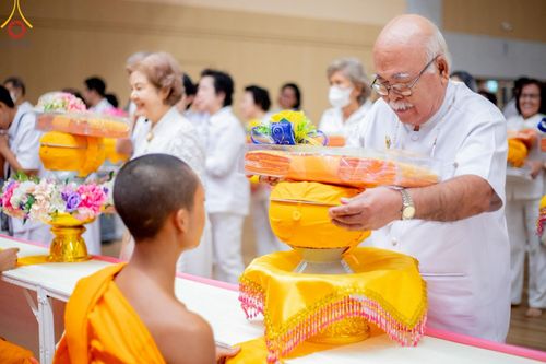 ภาพ No.212756:วันอาทิตย์ที่ 23 มีนาคม พ.ศ. 2568 พิธีร่วมบุญโครงการบรรพชาสามเณร 5,000 รูป ณ ห้องแก้วสารพัดนึก 2 วัดพระธรรมกาย