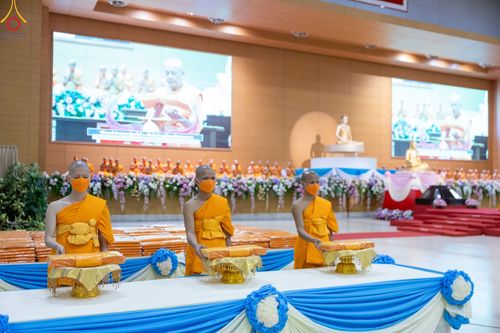 ภาพ No.88986:พิธีทอดผ้าป่าสมทบกฐินครั้งที่ 2 วันศุกร์ที่ 29 กันยายน พ.ศ. 2566 วันเพ็ญขึ้น 15 ค่ำ เดือน 10 ณ ห้องแก้วสารพัดนึก 1 วัดพระธรรมกาย