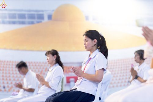 ภาพ No.241219:วันพุธที่ 27 สิงหาคม พ.ศ. 2568 พิธีฉลองชัยสวดมนต์ บทธัมมจักกัปปวัตตนสูตร ครบ 7,650,575,757 จบ ในวันธรรมชัย วัดพระธรรมกาย