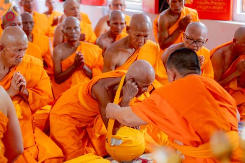 ภาพ No.231826:วันเสาร์ ที่ 5 กรกฎาคม พ.ศ. 2568 พิธีบรรพชา อุปสมบท โครงการอุปสมบท บูชาธรรมมหาปูชนียาจารย์ รุ่นเข้าพรรษา ณ วัดเกาะแก้วประชานุรักษ์ อ.วังทอง  จ.พิษณุโลก