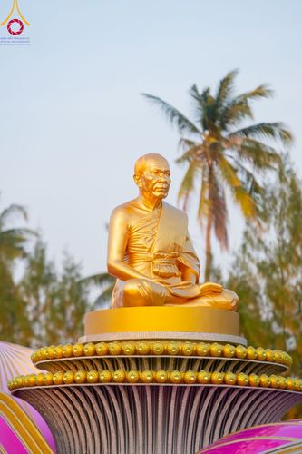 ภาพ No.107990:พิธีต้อนรับพระธรรมยาตรา ในโครงการธรรมยาตรากตัญญูบูชา มหาปูชนียาจารย์ พระมงคลเทพมุนี(สด จนฺทสโร) พระผู้ปราบมาร อนุสรณ์สถาน 7 แห่ง ปีที่ 12 วันที่ 7 มกราคม พ.ศ. 2567 ณ อนุสรณ์สถานคลองบางนางแท่น  อ.สามพราน จ.นครปฐม