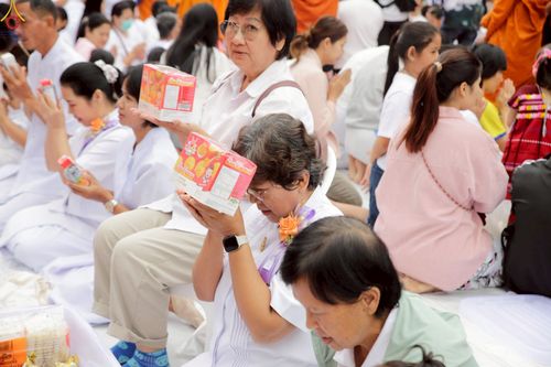 ภาพ No.245378:วันอาทิตย์ที่ 14 กันยายน พ.ศ. 2568 ตักบาตรพระ 555 รูป มหากุศล  น้อมถวายเป็นพุทธบูชา ณ หอนาฬิกาเบตง อ.เบตง จ.ยะลา