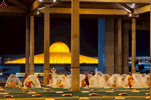 ภาพ No.225185:วันที่ 20 - 27 เมษายน พ.ศ. 2568 "ภาพแห่งความปลื้มที่ไม่มีวันจบ" คณะสงฆ์สามเณร เจ้าหน้าที่ และสาธุชน ร่วมแรงร่วมใจกันเตรียมงานและเก็บงาน เพื่อวันคุ้มครองโลก พิธีถวายมหาสังฆทานคณะสงฆ์ 40,000 กว่าวัดทั่วประเทศ