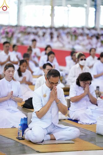 ภาพ No.151292:พิธีบูชาข้าวพระ ในวันอาทิตย์ต้นเดือน วันที่ 1 กันยายน พ.ศ. 2567 ณ สภาธรรมกายสากล วัดพระธรรมกาย