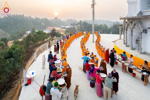 ภาพ No.131102:Photo Story ปฐมบรรพชาชาวพุทธมาร์มา Episode 4/5 วันที่ 13 กุมภาพันธ์พ.ศ. 2567 ณ วัดธัมจักร อรัญกุฏิ บังกลาเทศ