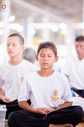 ภาพ No.136693:พิธีตักบาตร พิธีบูชาข้าวพระ ในวันอาทิตย์ต้นเดือนที่ 5 พฤษภาคม พ.ศ. 2567 ณ วัดพระธรรมกาย จ.ปทุมธานี