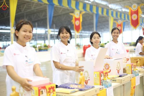 ภาพ No.61471:V.36 ทุ่มเทเพื่อพ่อ 80 ปี ภาพการเตรียมงานของหน่วยงานต่างๆ เพื่อพิธีฉลองอายุวัฒนมงคล 80 ปี หลวงพ่อธัมมชโย และรับถวายมหาสังฆทาน 10,000 กว่าวัดทั่วประเทศ ในวันคุ้มครองโลก จันทร์ที่ 22 เมษายน พ.ศ.2567