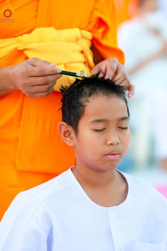 ภาพ No.132778:พิธีปลงผมยุวธรรมทายาท รุ่นที่ 32 มัชฌิมธรรมทายาท รุ่นที่ 28 ณ ลานธรรม วัดพระธรรมกาย วันเสาร์ที่ 30 มีนาคม พ.ศ. 2567