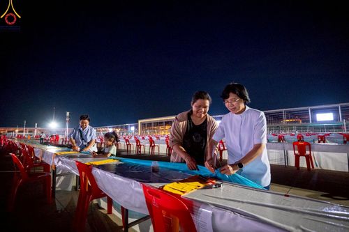 ภาพ No.219203:วันที่ 19-21 เมษายน พ.ศ. 2568 การเตรียมงานในลานธรรม , วิหารคด เพื่องานวันคุ้มครองโลก 22 เมษายน พ.ศ. 2568